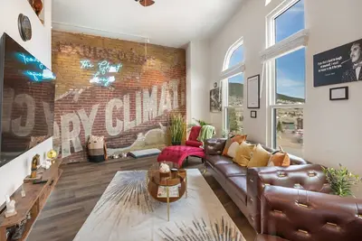 Image de The Ghost Lounge