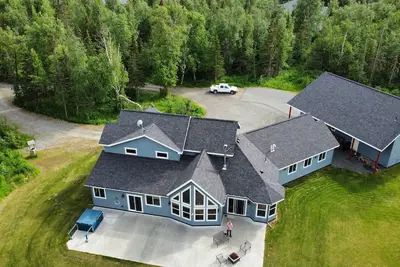 Image de Mountain-View Retreat: Pond, Kayaks, Fire Pit, Hot Tub – Palmer, Alaska