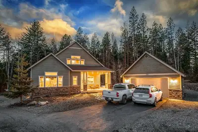 Image de Pet Friendly, Hot Tub, Ev Charger & Pool Access!