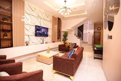 Image de Luxury 3br in Lekki | Pool • Ps5 • Fast WiFi