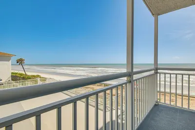 Image de Steps to Ocean: Satellite Beach Condo w/ Balcony