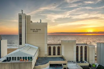 Image de Ocean Sands Resort, Oceanfront, Virginia Beach by Vacatia