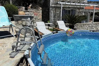 Image de Unique Sea View Apartment with King Bed, Outdoor Shower for 2, Ac, WiFi, & Pool
