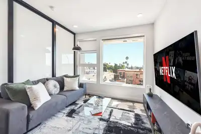 Image de Luxury Hollywood 1bdr with Free Parking, Gym, Pool