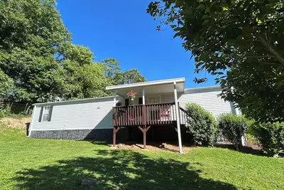 Image de Cozy 2-bedroom mobile home in beautiful Woodfin with WiFi, Ac