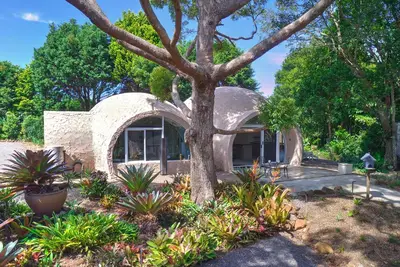 Image de Serene Flaxton igloo with garden views — sauna & cold plunge from late October