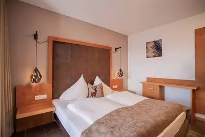 Appartement 'Lavendel' avec vue sur les montagnes, piscine partagée et Wi-Fi