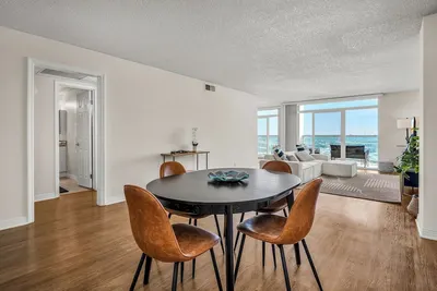 Image de Marina & Oceanview 2br/2ba Oasis