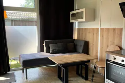 Image de \"Cozy vacation apartment by the lake - your retreat for relaxing days! \"