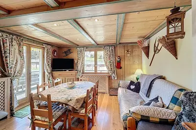 Appartement cosy proche centre village avec balcon et parking