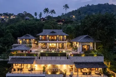 Image de 5-Star traditional Rangsit Villa, 6-bedroom retreat with infinity pool and stunning views