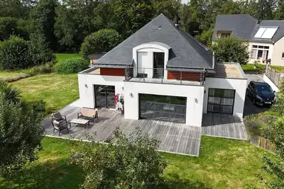 Image de Maison moderne à la campagne, à 20 min des plages. . .