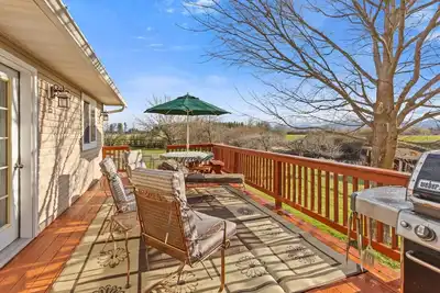 Image de Pet Friendly Home with Fishing Access and Fire Pit