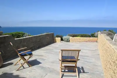 Image de Villa vue mer, criques et plages à ses pieds, proche du centre et des commerces.