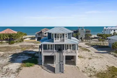 Image de Beautiful Beach Views, Private Pool, Pet Friendly, East End
