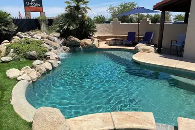 Image de 10 minute drive to Ramsey Canyon Preserve! Private 3-bedroom house with a pool.