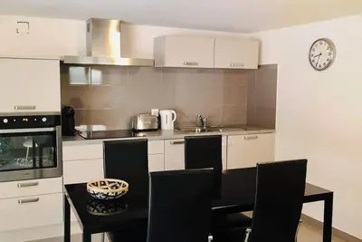 Image de Appartement paisible avec piscine privée