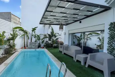 Villa chic piscine privée haut standing Gammarth