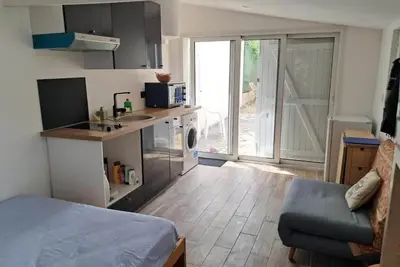 Brand new studio with garden, easy access to Paris