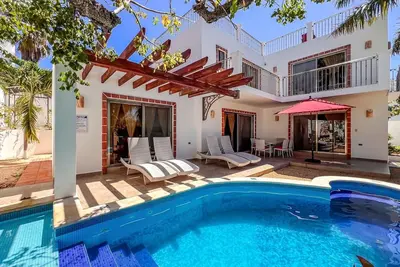 Image de Tranquil 3bdrm w/private pool