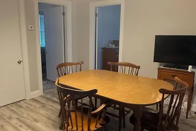 Image de 3-bedroom apartment in peaceful North Providence with WiFi
