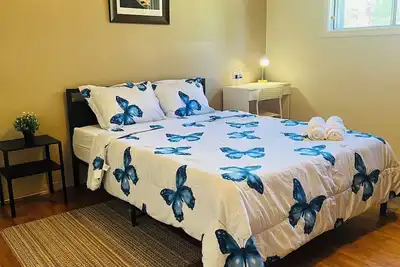 Image de York University|Toronto|Pearson Airport|1-Bed Main Floor Suite, Private Entry