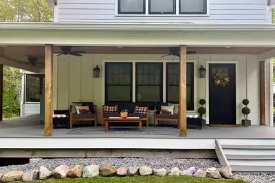 Image de Walk to Lake, Hot Tub, Beach, Boat launch, fire pit, marina, lake access, creek.
