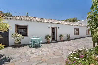 Image de Maison de vacances 'Volcán 16' avec terrasse privée, jardin privé et Wi-Fi