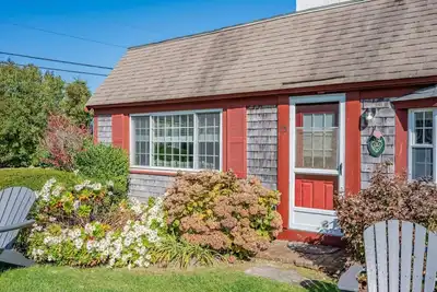Image de Charming Luckenbooth Cottage with Partial Water Views