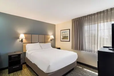 Image de Nature Meets Comfort | Full Kitchen, Pet-friendly, Long Stays Welcome