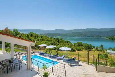 Image de Escape on lake by Interhome