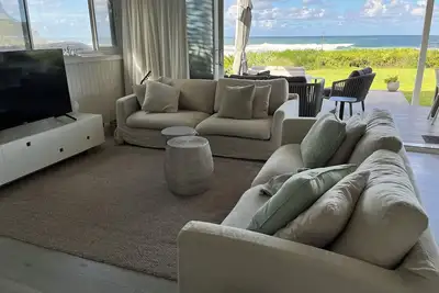 Image de Absolute Beach Front