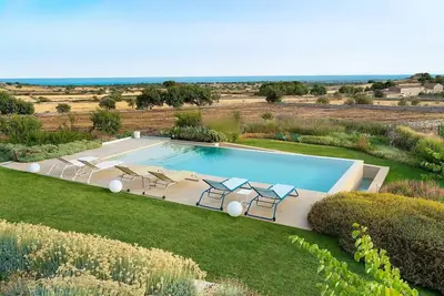Villa à Modica avec 4 chambres à coucher, 8 couchages