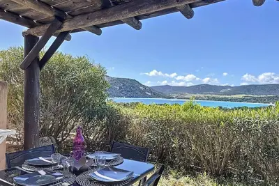Image de Mini villa Santa Giulia double vue mer avec plage à 5 mn à pied