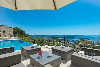 Image de Villa Ă San Jose avec 4 chambres Ă coucher, 8 couchages
