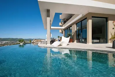 Image de Villa à Ibiza avec 4 chambres à coucher, 8 couchages