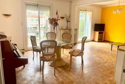 Appartement F3 confortable avec balcon et Wifi à Amélie-les-Bains
