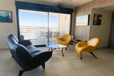 Image de Appartement de luxe 4 étoiles avec climatisation et parking à Canet-Plage