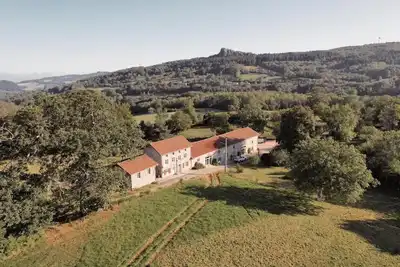 Image de Domaine à 1h20 de Lyon pour événement (anniversaire, cousinade, séminaire, etc)
