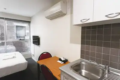 Image de Studio Apartment in Cbd | Free Wi-Fi | Walk to Shops and Attractions