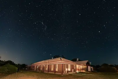 Image de Rustic Farm House Stay- Bendigo w/ pool and spa. Pet Friendly!