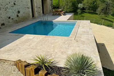 Image de Gîte de charme avec piscine