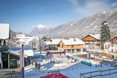 Image de Luxury Ski Apartment! Next to Ski Lift in the Heart of Town. Free WiFi