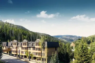 Image de Enjoy a 3 Day Fall Weekend -2-bedroom condo at  Marriott Resort in charming Vail