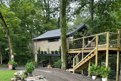 Image de Treebreeze: A whimsical Treehouse experience