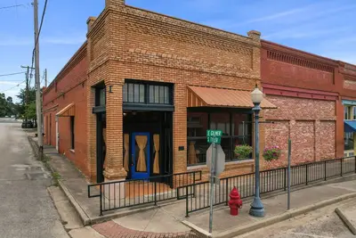 Image de One of a kind 2-bedroom studio in downtown Big Sandy