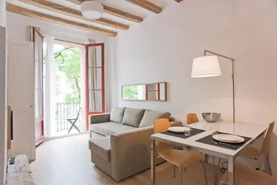 Image de Sunny apartment on the square