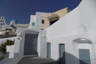 Image de Imarkellis Pyrgos Traditional House and Belfry Charm with Courtyard in Santorini