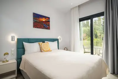 Image de The 7 Suites, An Elegant Living in Ipsos by Konnect