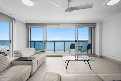 Image de 2 Bedroom Oceanview Escape at Peninsula Resort – Surfers Paradise